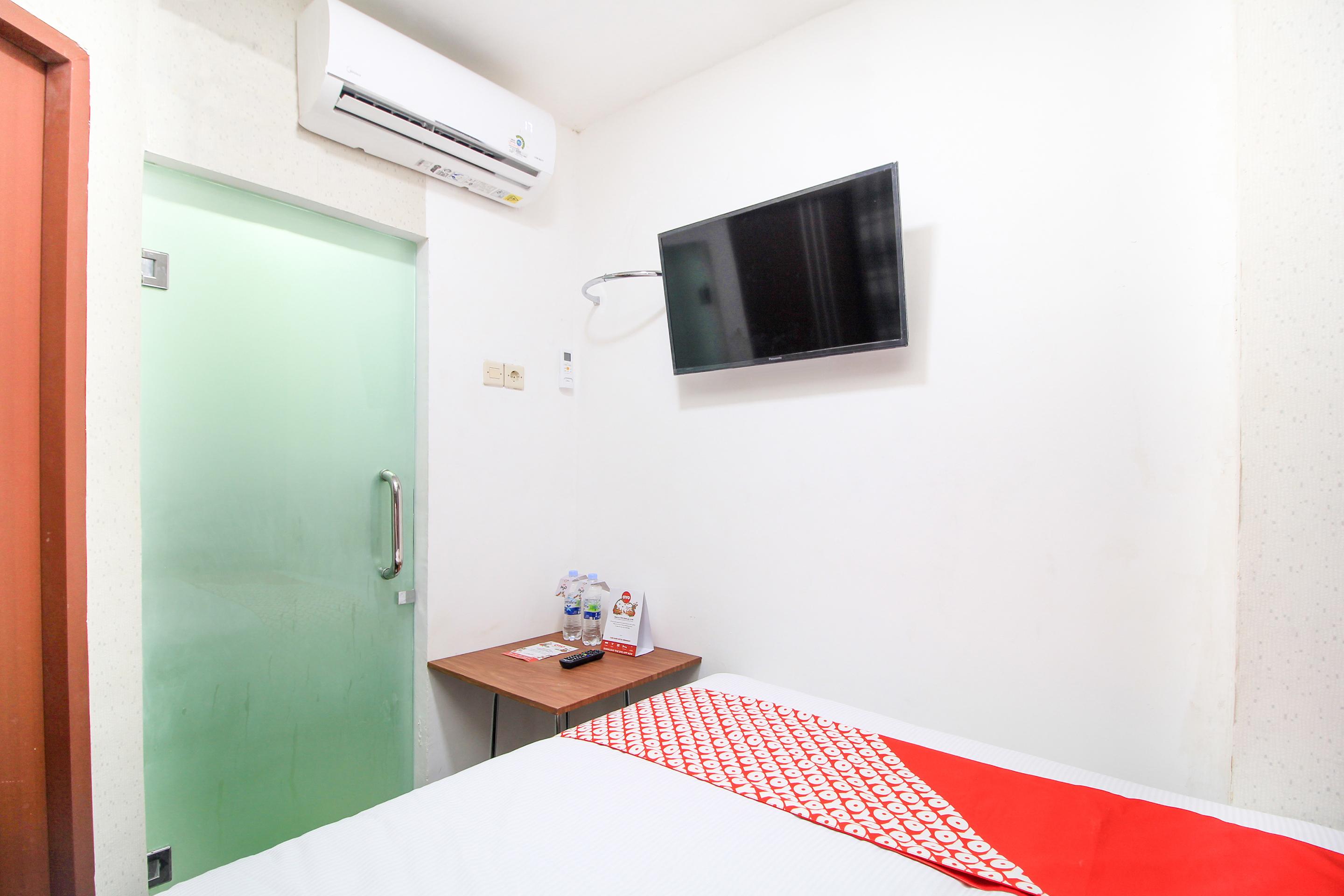 Super Oyo Capital O 217 A1 Hotel Surabaya Exterior photo